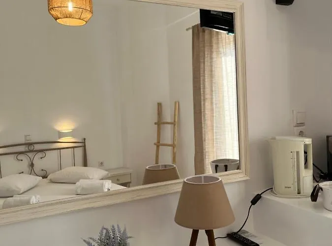 Chrisoula * Antiparos Town